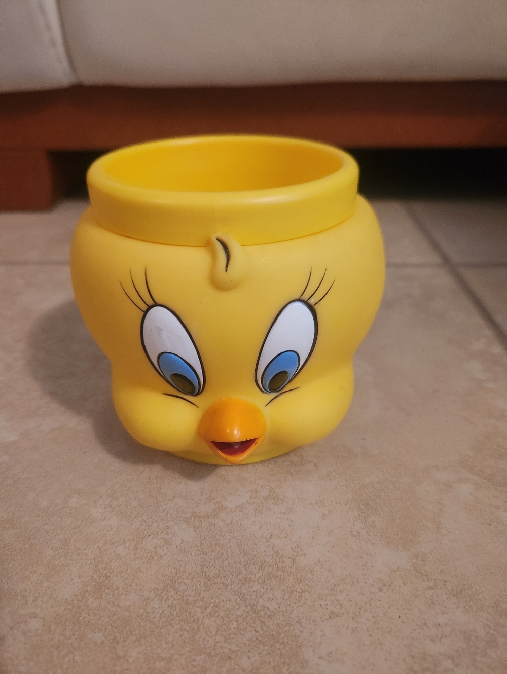 Warner Bros. Looney Tunes Tweety Bird Mug Vintage 1992 Yellow